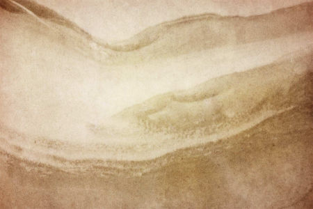 Béžová tapeta na zeď v boho stylu, imitace opotřebovaného a zestárlého plátna - písečná bouře