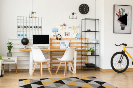 Barevný moderní koberec do pokoje se šedými, černými, žlutými trojúhelníky Desert Stream 07