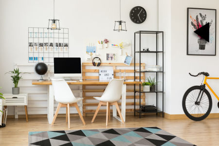 Barevný koberec do pokoje, do ložnice s modrými, šedými a černými trojúhelníky Ice Stream 08