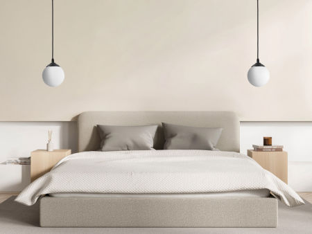 Jednoduchá černá závěsná lampa koule, bílá skleněná kulička, kulovité stínidlo - FINO W1